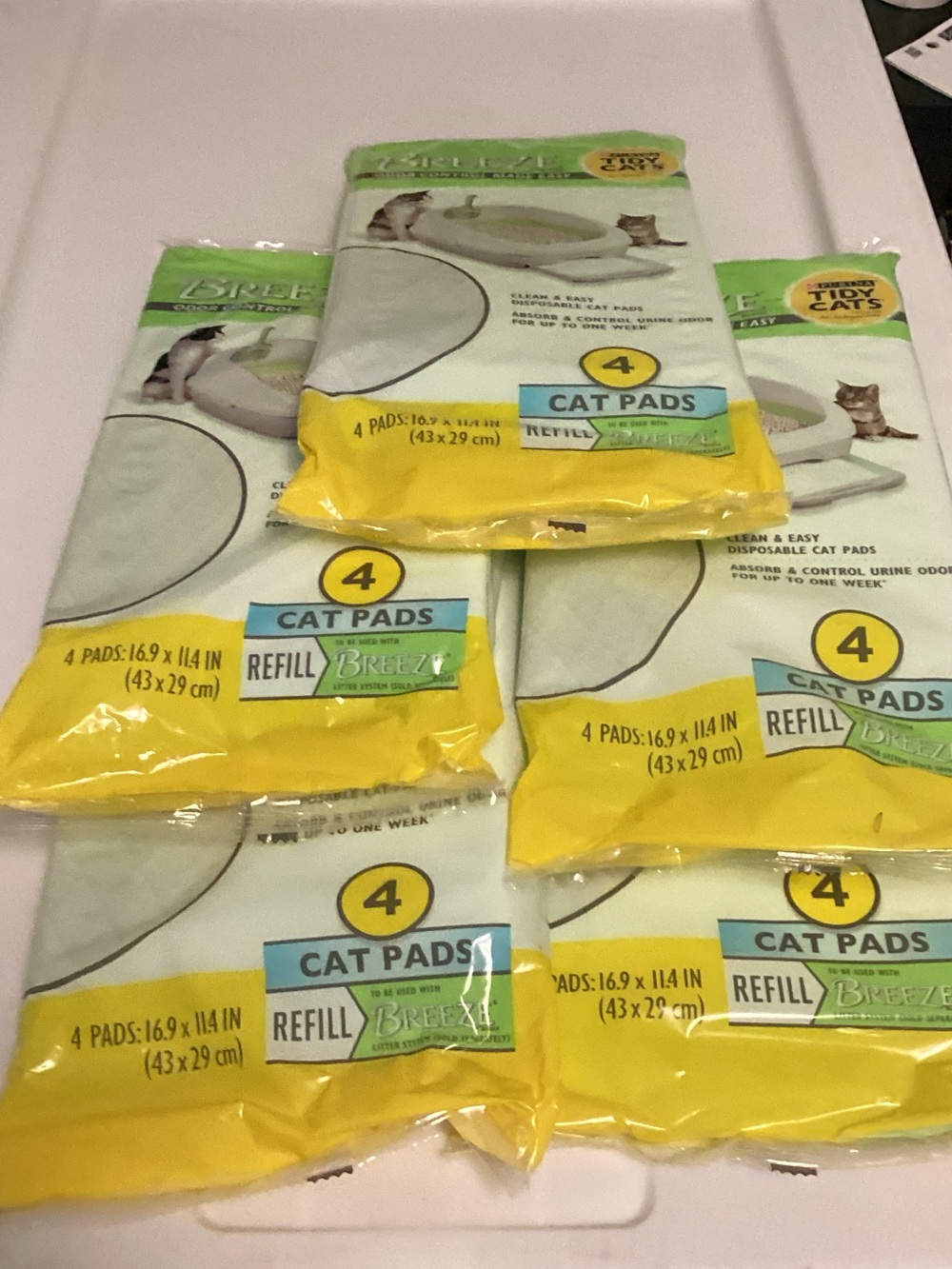 Breeze Disposable Cat Pad Refills — Yellow & Green Packaging - Picture 2 of 2